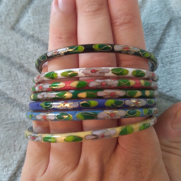 Vintage Metal Painted Bangle Bracelet Set - Picture 2 of 2